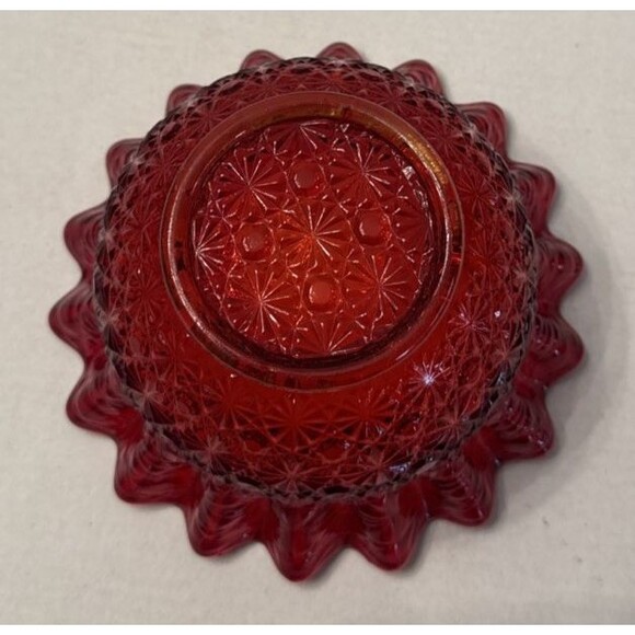 L E Smith Amberdina Daisy and Button 6" Crimped Bowl Ruby Cranberry Red Vintage - Picture 3 of 5